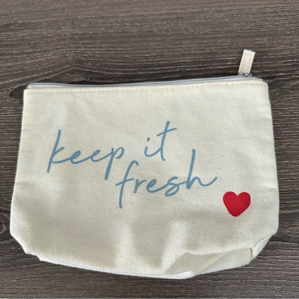 Keep it Fresh Makeup Bag 100% Recycled Materials